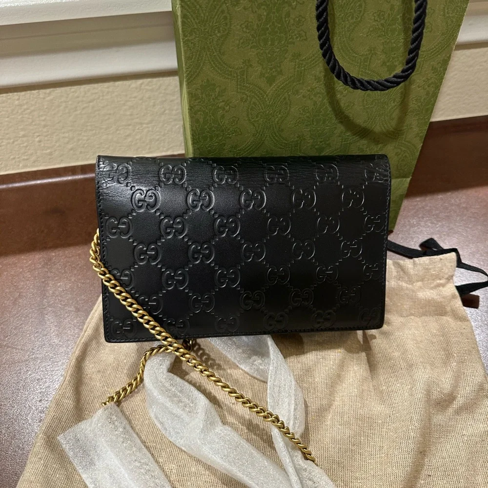 Gucci purse - Picture 7 of 10